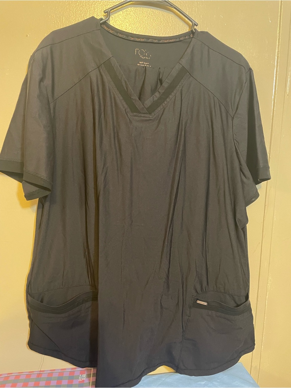3 Piece Cherokee Form Scrub Set